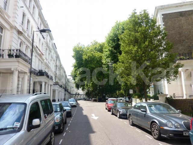			Studio Apartment, 1 bath, 1 reception Studio			 Westbourne Gardens , BAYSWATER
